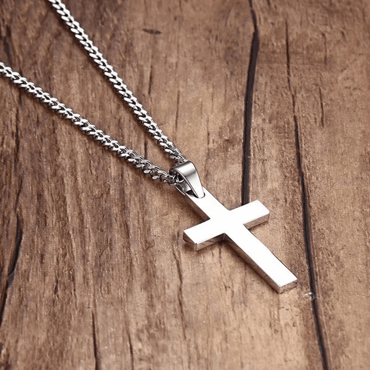 Colar-Crucifixo-Prateado-Slim